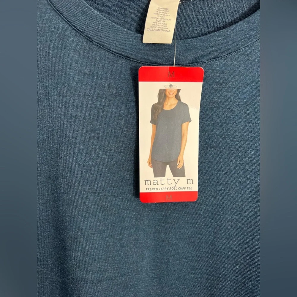 Matty m - Women top / Wide and comfortable t-shirt. - Picture 8 of 12